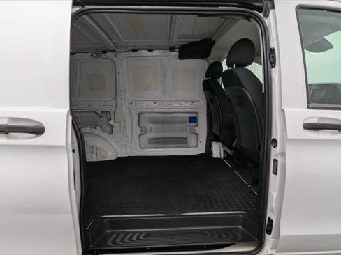 Used 2020 Mercedes-Benz Metris image 18