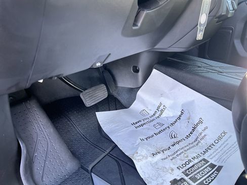 Used 2022 Chevrolet Silverado 1500 Custom w/ Rally Edition image 17