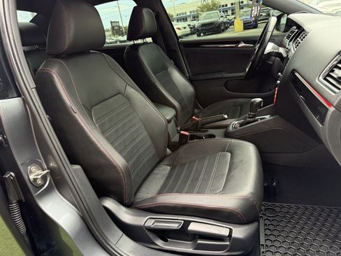Used 2018 Volkswagen Jetta GLI FWD image 14