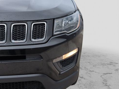 Used 2018 Jeep Compass Sport w/ Cold Weather Group image 13