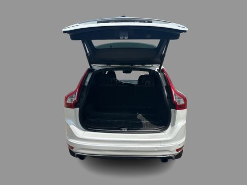 Used 2017 Volvo XC60 T6 R-Design w/ Climate Package AWD/4WD image 30