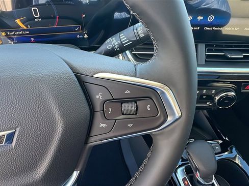 New 2026 Chevrolet Trax ACTIV w/ Sunroof Package image 21