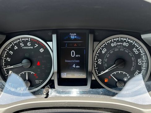 Used 2022 Toyota Tacoma SR5 w/ Technology Package RWD image 24