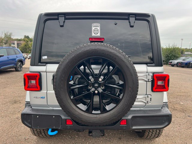 Used 2023 Jeep Wrangler Unlimited Sahara w/ Cold Weather Group AWD/4WD image 5