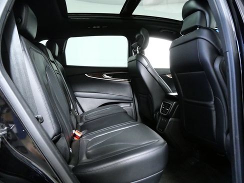 Used 2018 Lincoln MKX Reserve w/ Lincoln MKX Climate Package AWD/4WD image 12