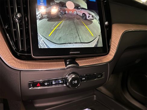 New 2026 Volvo XC60 B5 Plus w/ Protection Package Premier image 18