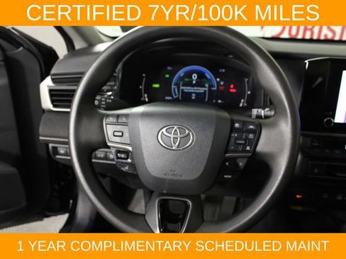 Used 2025 Toyota Camry LE FWD image 19