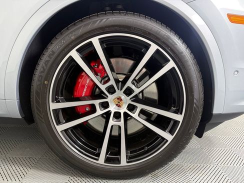 Certified 2026 Porsche Cayenne S image 14