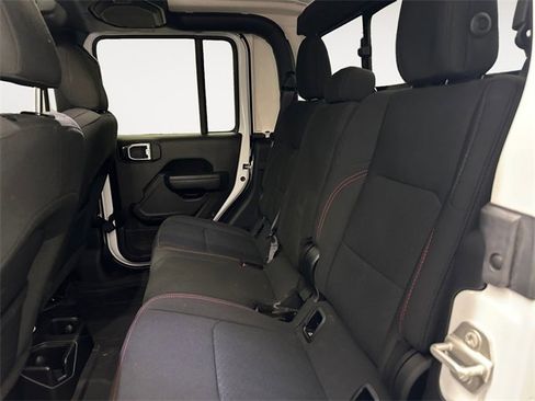 Used 2023 Jeep Gladiator Rubicon w/ Cold Weather Group image 13