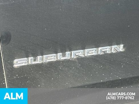 Used 2025 Chevrolet Suburban High Country AWD/4WD image 9