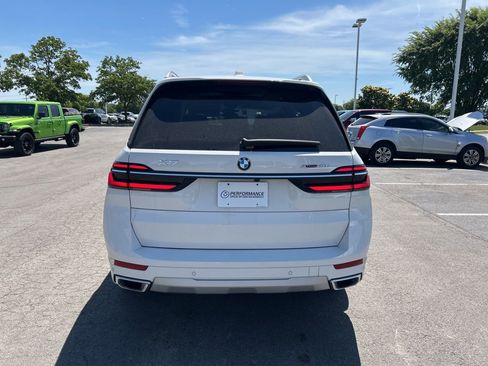 Used 2026 BMW X7 xDrive40i AWD/4WD image 4