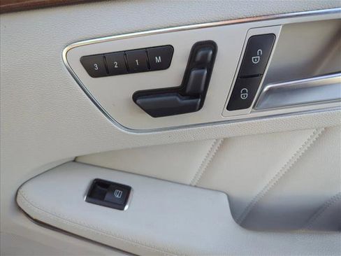 Used 2013 Mercedes-Benz E 350 E 350 Luxury image 26