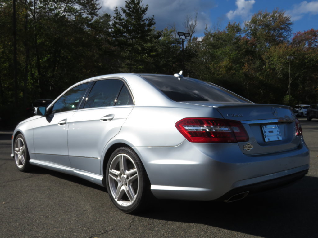 Used 2013 Mercedes-Benz E 350 4MATIC Sedan image 7