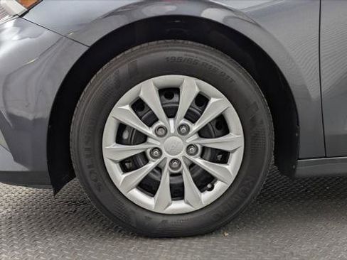 Used 2024 Kia Forte LX FWD image 29