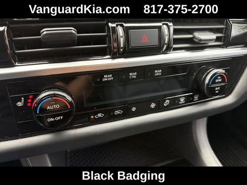 Used 2022 Nissan Pathfinder SV w/ SV Black Package FWD image 20