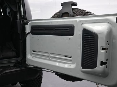 Certified 2021 Ford Bronco Black Diamond w/ Sasquatch Package AWD/4WD image 15