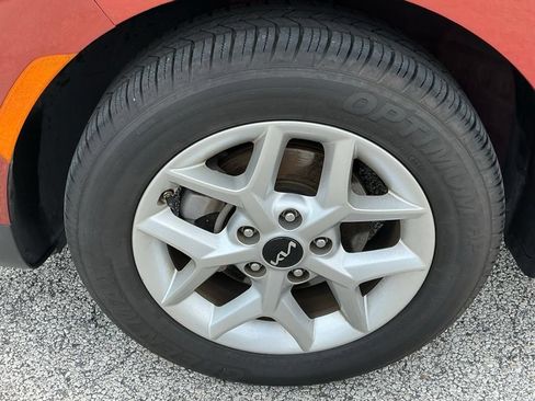 Used 2024 Kia Soul LX w/ Option Group 015 FWD image 23