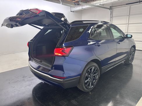 Used 2023 Chevrolet Equinox RS image 29