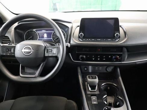 Used 2025 Nissan Rogue S image 13