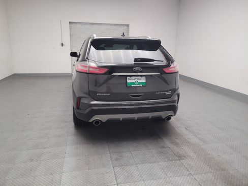 Used 2019 Ford Edge Titanium FWD image 6