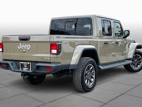 Used 2020 Jeep Gladiator Overland image 13