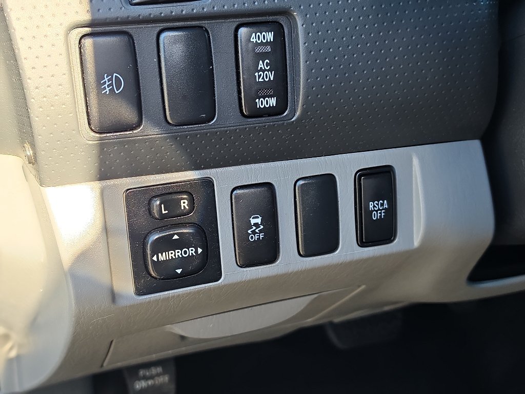 Used 2012 Toyota Tacoma 4x4 Access Cab V6 w/ TRD Sport Pkg image 23