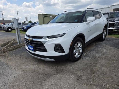 Used 2020 Chevrolet Blazer LT FWD image 3