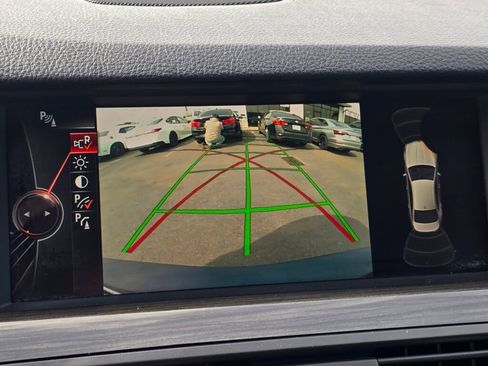 Used 2015 BMW 528i Sedan image 28