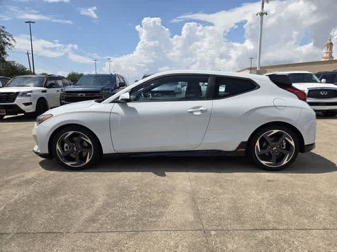 Used 2020 Hyundai Veloster Turbo FWD image 3