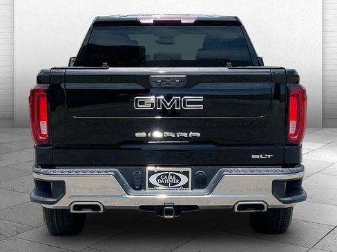 Used 2022 GMC Sierra 1500 SLT w/ SLT Premium Package AWD/4WD image 3