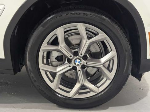 Used 2023 BMW X4 xDrive30i w/ Premium Package AWD/4WD image 32