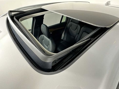 Certified 2025 Volvo XC90 T8 Plus w/ Protection Package Premier image 20