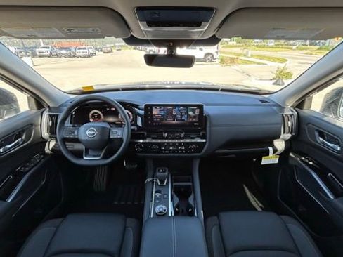 New 2026 Nissan Pathfinder SL w/ Cargo Package AWD/4WD image 12