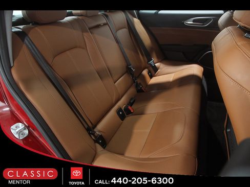 Used 2021 Alfa Romeo Giulia Ti w/ Active Assist 2 Package TI AWD/4WD image 17