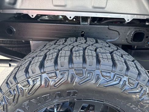 New 2026 Chevrolet Silverado 1500 Custom Trail Boss AWD/4WD image 11