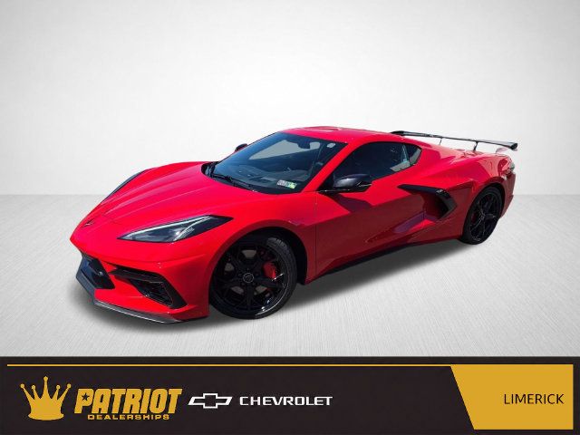 Used 2022 Chevrolet Corvette Stingray Preferred Cpe w/ Z51 Performance Package RWD image 1
