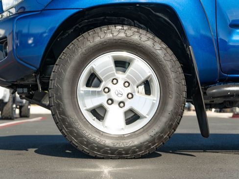 Used 2015 Toyota Tacoma PreRunner w/ TRD Sport Package RWD image 6
