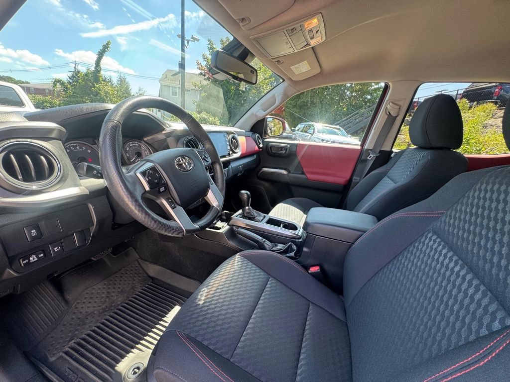Used 2023 Toyota Tacoma SR5 AWD/4WD image 16