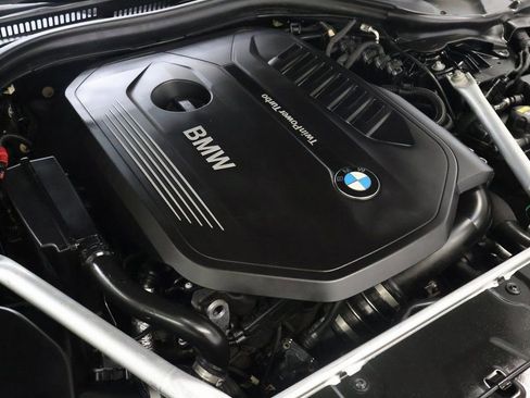 Used 2018 BMW 540i w/ M Sport Package image 25