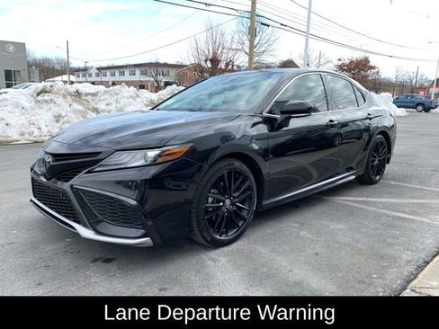 Used 2021 Toyota Camry XSE w/ Navigation Package image 8