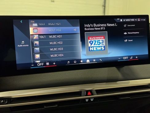 Used 2025 BMW iX xDrive50 image 33