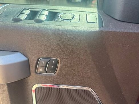 Used 2019 Ford F250 King Ranch w/ King Ranch Ultimate Package AWD/4WD image 12