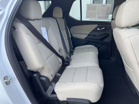 Used 2023 Chevrolet Traverse LS w/ Safety Package AWD/4WD image 16