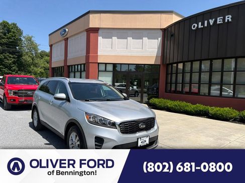 Used 2019 Kia Sorento AWD w/ LX Convenience Package image 1