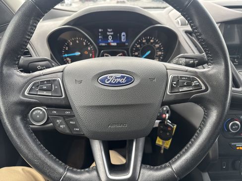 Used 2018 Ford Escape SEL image 17