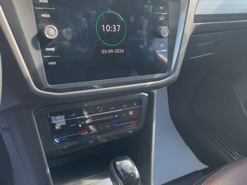 Used 2022 Volkswagen Tiguan SEL R-Line image 16