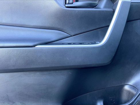 Used 2022 Toyota RAV4 LE image 15