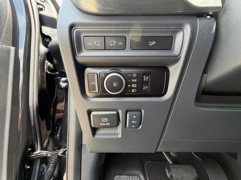 Used 2023 Ford F150 Lariat w/ Equipment Group 502A High AWD/4WD image 3