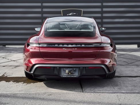 Used 2021 Porsche Taycan 4S image 16