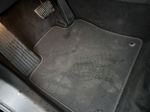 Certified 2023 Volvo XC60 B5 Plus image 42